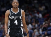 米兰体育-开拓者客场力克魔术，迎来复苏