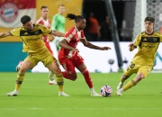 米兰体育官网-拜仁慕尼黑主场三球大胜强劲对手