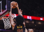 米兰体育官网-猛马不敌骑士，季后赛希望受挫