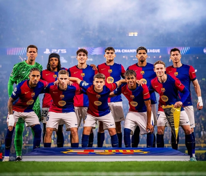 巴萨面对劲敌瞬间,默契十足 巴萨面对劲敌瞬间,默契十足