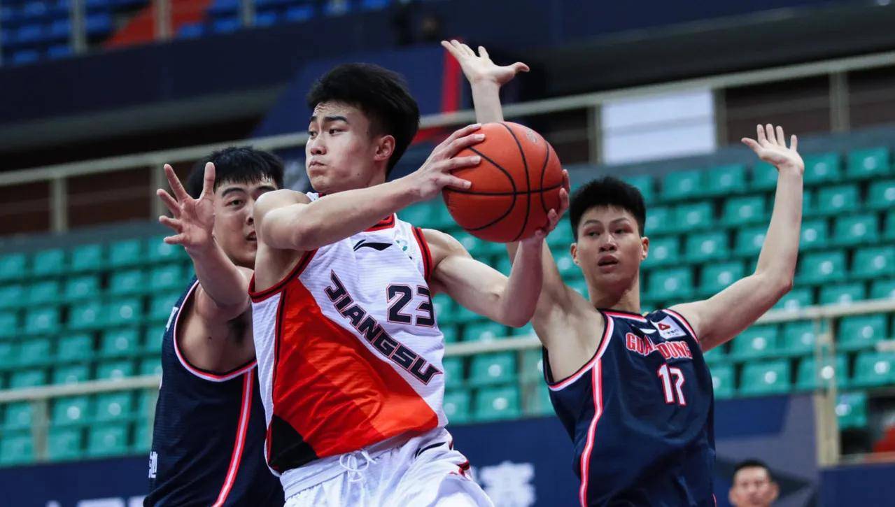 湖南队大胜江苏,开启连胜模式 湖南队大胜江苏,开启连胜模式