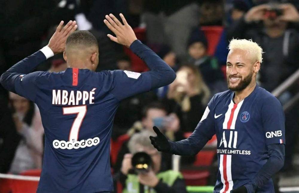 尤文图斯客场大胜,信心大增 尤文图斯客场大胜,信心大增