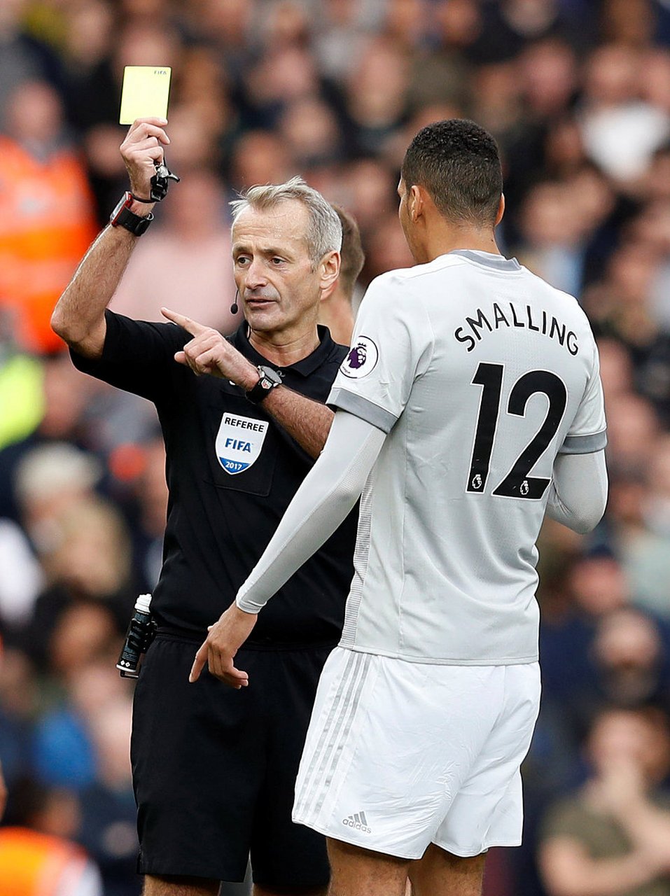 近两轮比赛无一得分,皇马前锋发难 近两轮比赛无一得分,皇马前锋发难