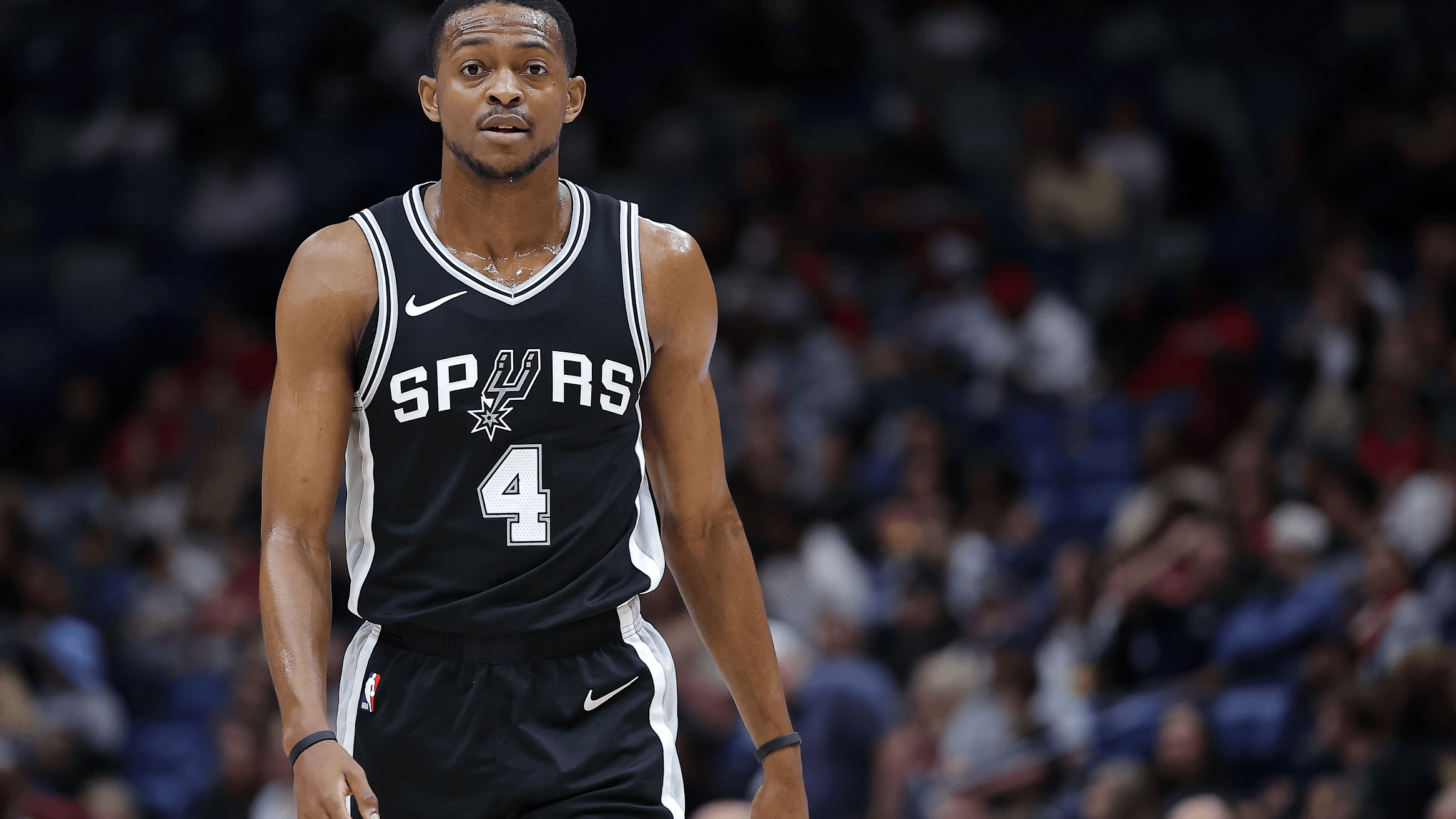 开拓者客场力克魔术，迎来复苏