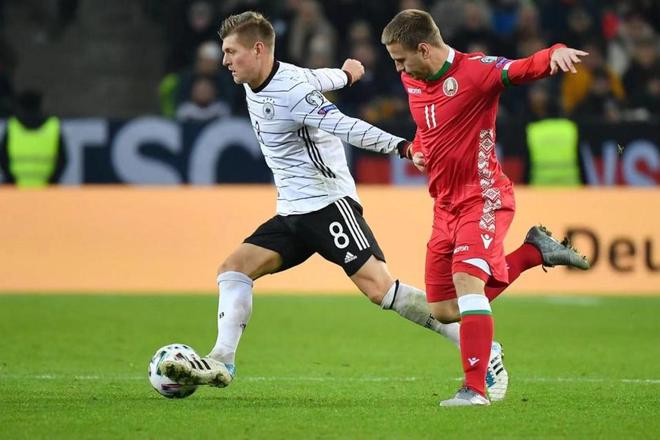 铁血奋战!法国队准备迎战德国队 铁血奋战!法国队准备迎战德国队