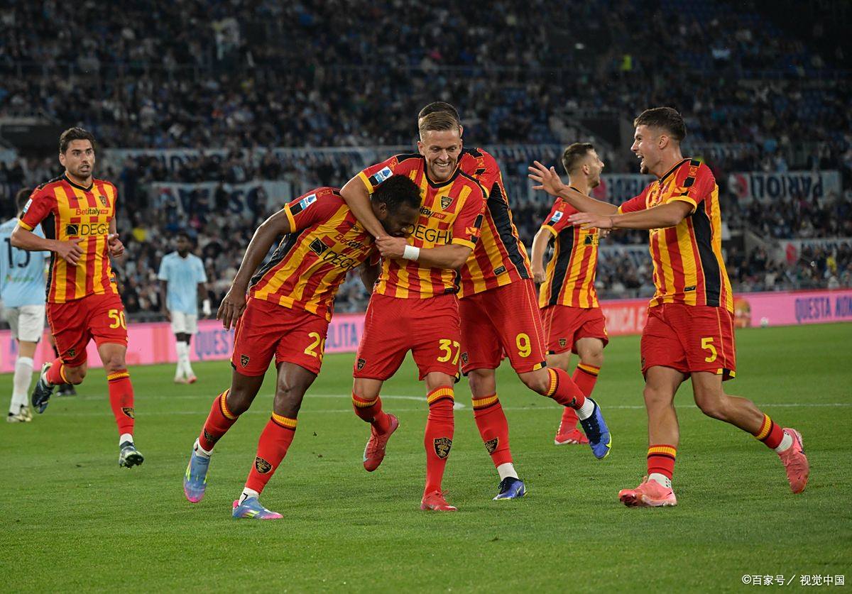 西班牙国家队在比赛中击败对手，斩获胜利