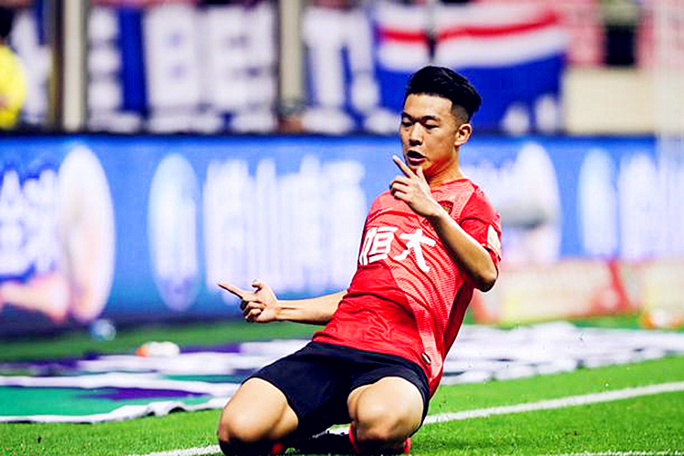 贵阳苏宁队利用主场优势，大获全胜