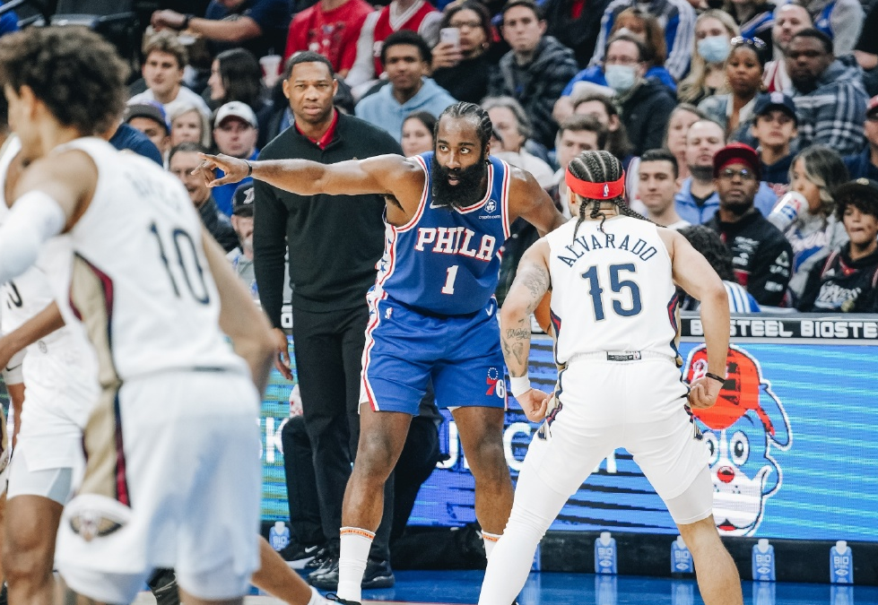 快船客场胜鹈鹕，哈雷尔压哨绝杀惊险取胜