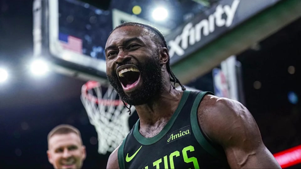 快船奏凯尔特人，赢下激烈对决