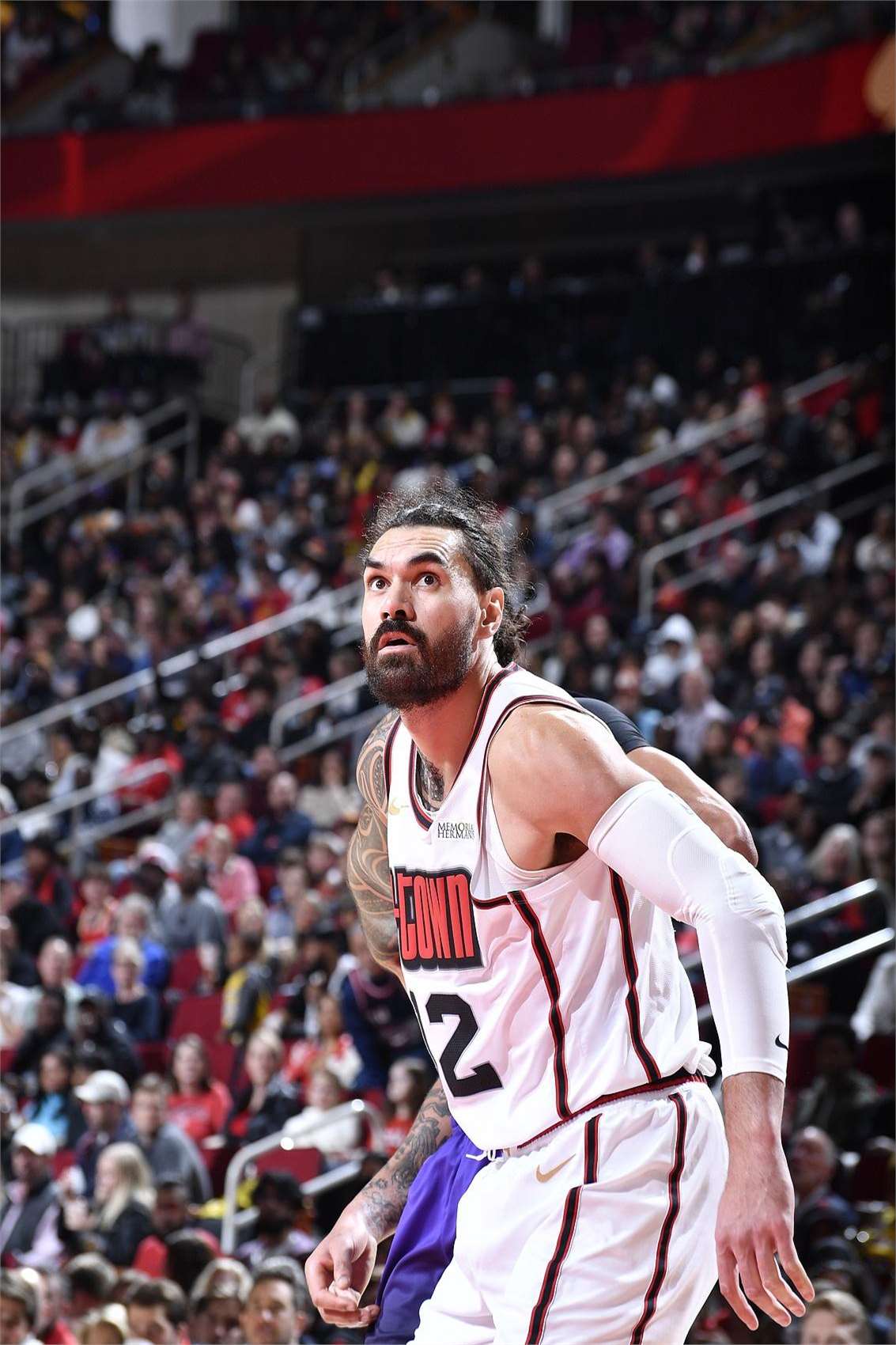 火箭主场大胜老鹰,东部排名第二 火箭主场大胜老鹰,东部排名第二