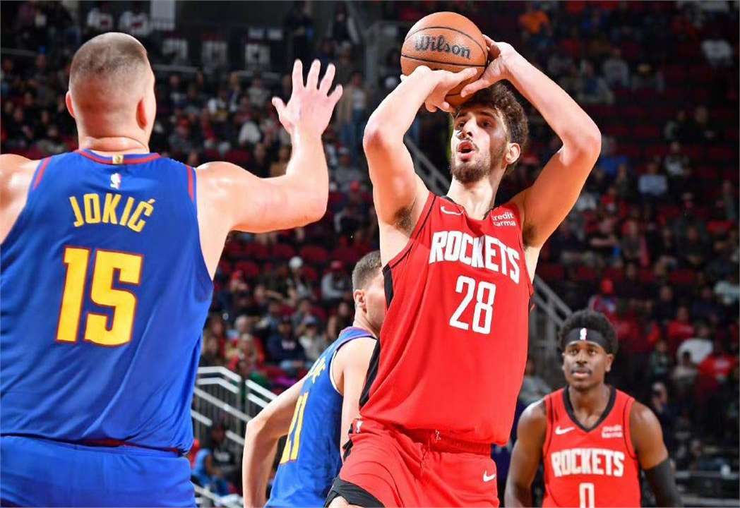 76人大胜公牛，继续保持不败