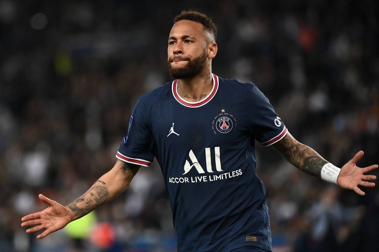 巴西足球巨星内马尔将加盟巴黎圣日耳曼