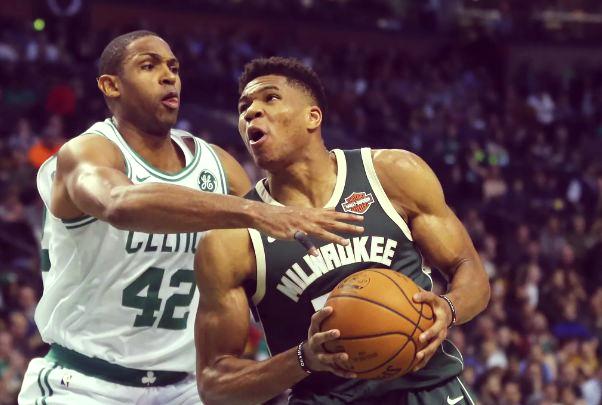 雄鹿主场横扫爵士，字母哥39分